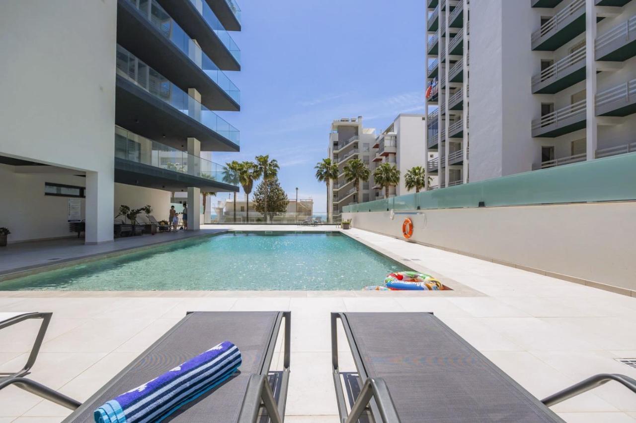 Stylish Modern Beachside Apartment With Pool & Seaview Картейра Экстерьер фото
